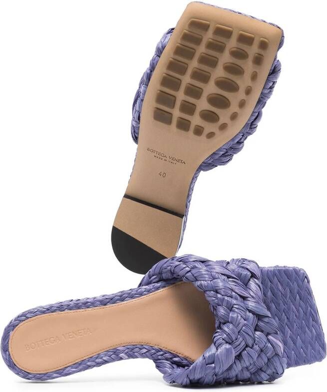 Bottega Veneta Intrecciato slippers met vierkante neus Paars