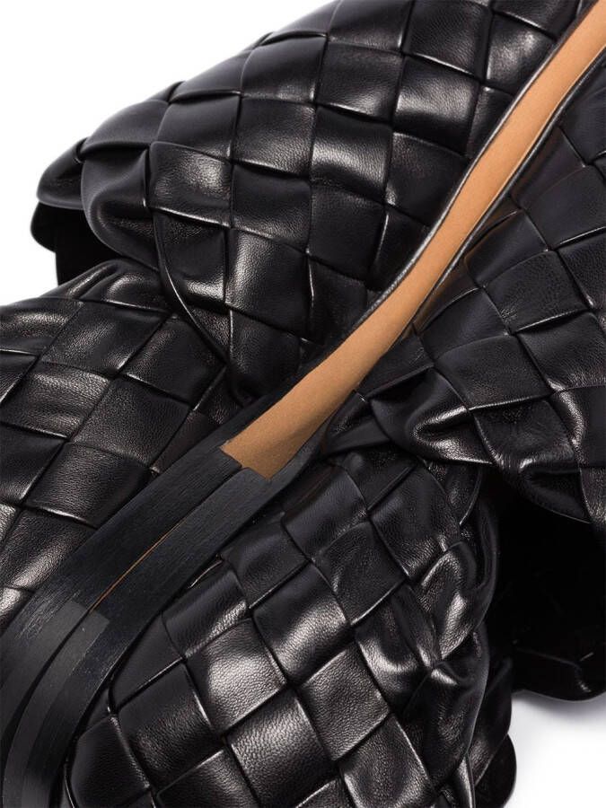 Bottega Veneta Loafers met geweven-effect Zwart
