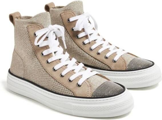 Brunello Cucinelli Metallic gebreide sneakers met monilikralen Beige