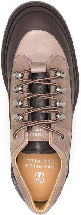 Brunello Cucinelli Tweekleurige veterschoenen Bruin