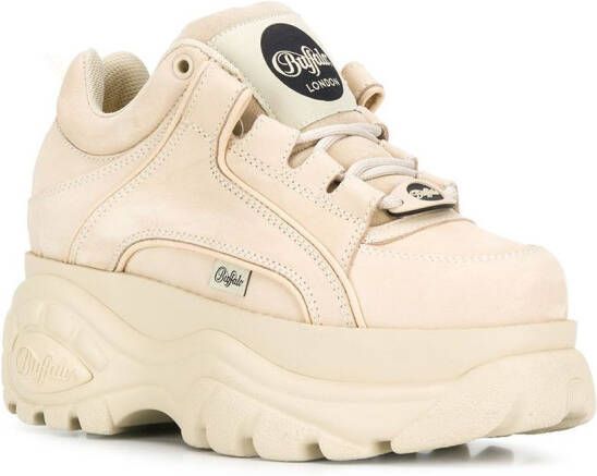 Buffalo Sneakers met plateauzool Beige