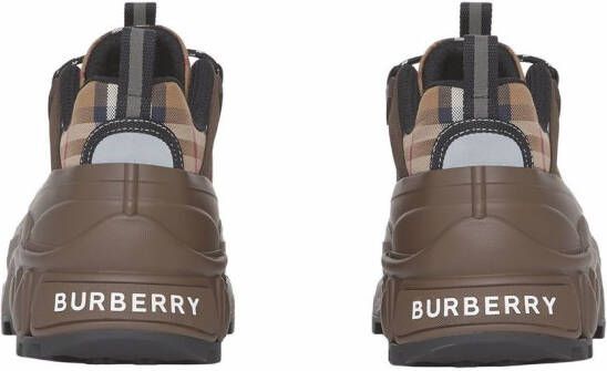 Burberry Arthur sneakers met geruit vlak Bruin