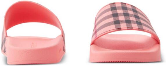 Burberry Geruite slippers Roze