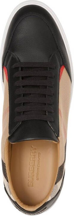 Burberry Geruite sneakers Zwart