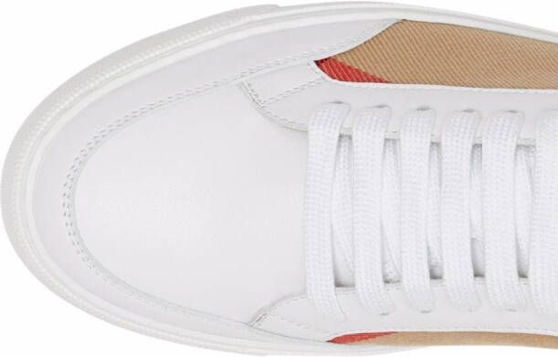 Burberry House geruite sneakers Wit