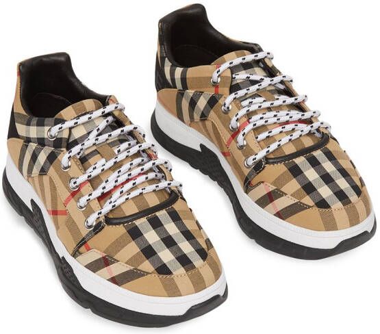 hoed Varken server Burberry Kids Sneakers met vintage ruit Beige - Schoenen.nl