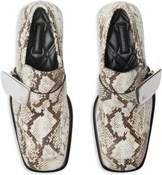 Burberry Shield loafers met pythonprint Beige