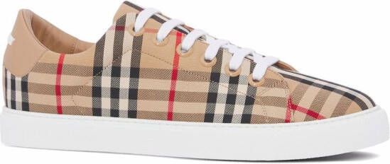 Burberry Sneakers met Vintage check Beige