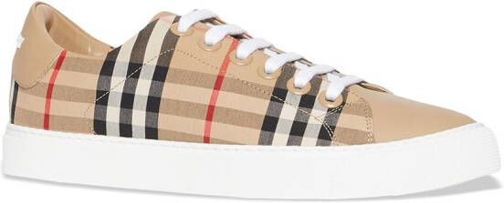 Burberry Sneakers met vintage ruit Bruin