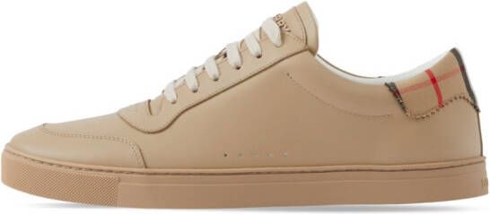 Burberry Sneakers met vintage ruit Beige