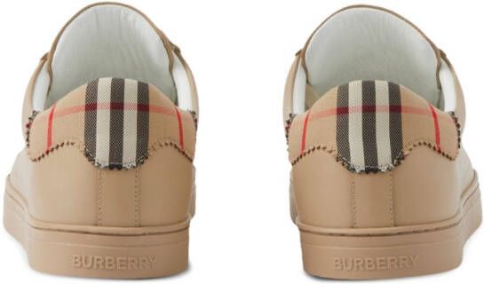 Burberry Vintage check sneakers met hak Beige