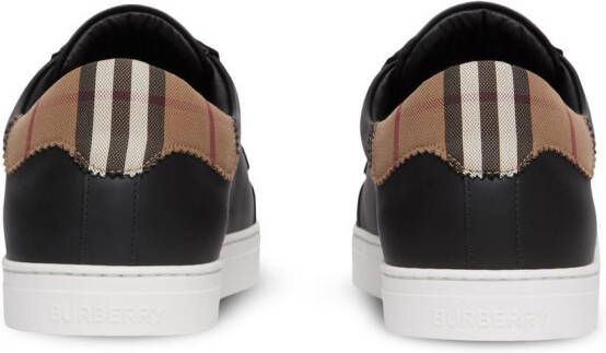 Burberry Sneakers met Vintage Check Zwart