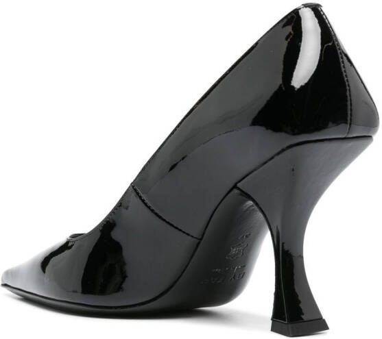 BY FAR Lakleren pumps Zwart