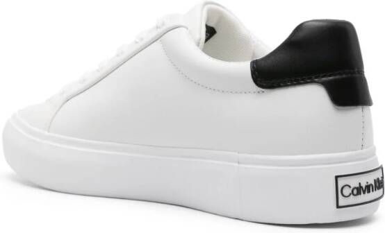 Calvin Klein Sneakers met logo-reliëf Wit