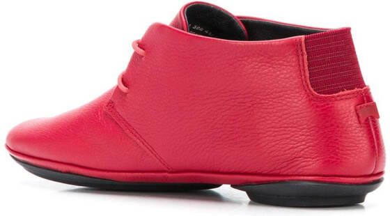 Camper Nina veterschoenen met vierkante neus Rood