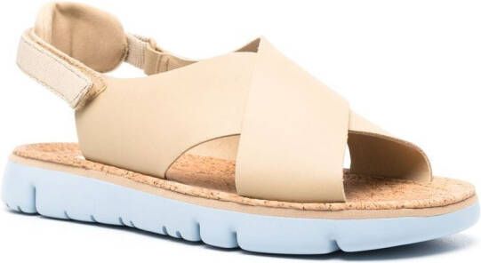 Camper Oruga sandalen met gekruiste bandjes Beige