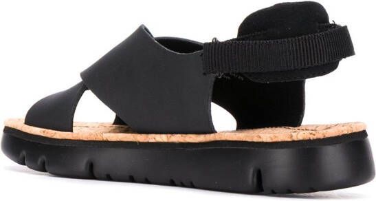 Camper Oruga sandalen met gekruiste bandjes Zwart