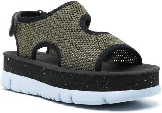 Camper Oruga Up sandalen met plateauzool Groen