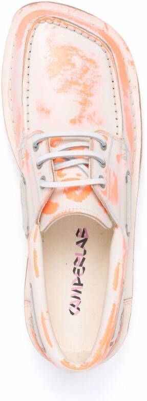 CamperLab Eki loafers met tie-dye print Oranje