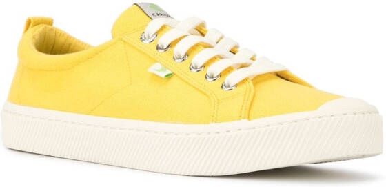 Cariuma OCA low-top canvas sneakers Geel