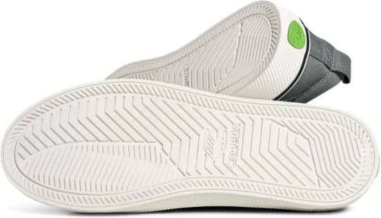 Cariuma x Mater-Piece OCA suède sneakers met vlakken Grijs