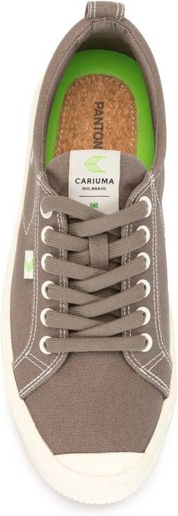 Cariuma x Pantone Bunge Cord low-top sneakers Grijs
