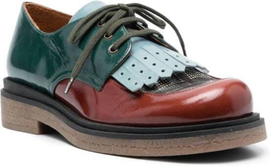 Chie Mihara Tuck brogues met colourblocking Groen