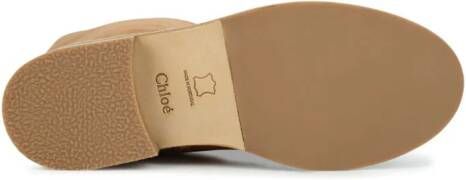 Chloé Kids Knielaarzen met gegraveerd logo Bruin