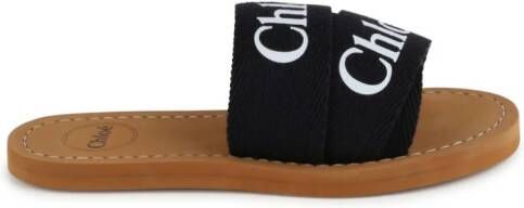 Chloé Kids Sandalen met logoprint Bruin