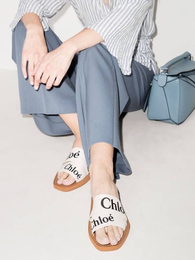 Chloé Woody slippers met logo Wit