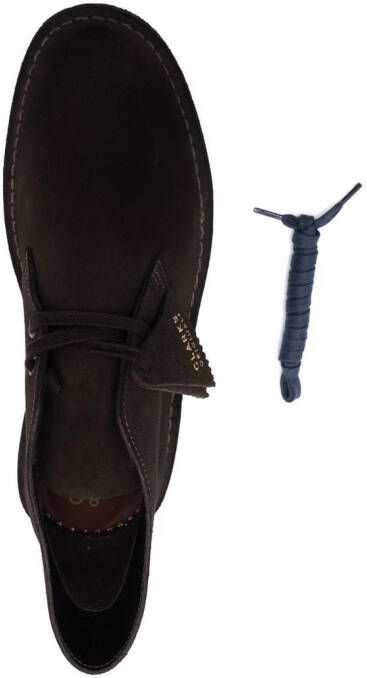 Clarks Originals Suède veterlaarzen Bruin