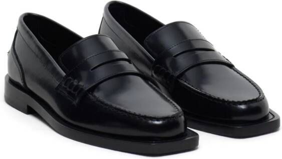Closed Loafers met vierkante neus Zwart