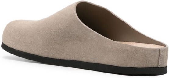 Common Projects Leren slippers Beige