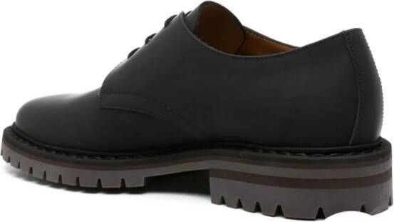 Common Projects Derby schoenen met logoprint Zwart