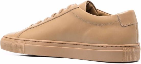 Common Projects Sneakers met gelakte afwerking Bruin