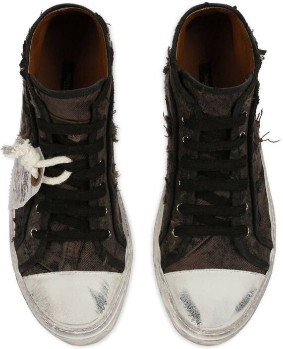 Dolce & Gabbana Mid-top sneakers met denim patchwork Bruin