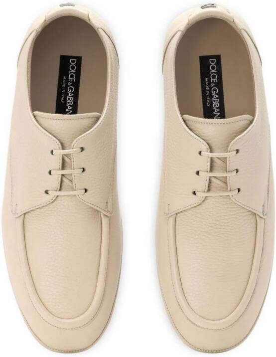 Dolce & Gabbana Leren derby schoenen met logoprint Beige