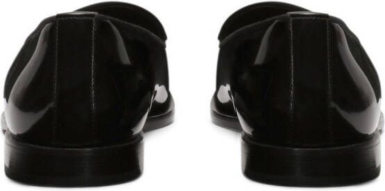 Dolce & Gabbana Lakleren slippers met logo label Zwart