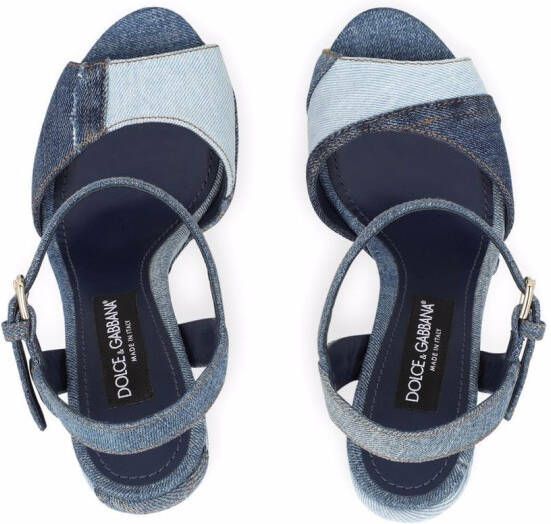 Dolce & Gabbana 145mm sandalen met plateauzool en denim patchwork Blauw