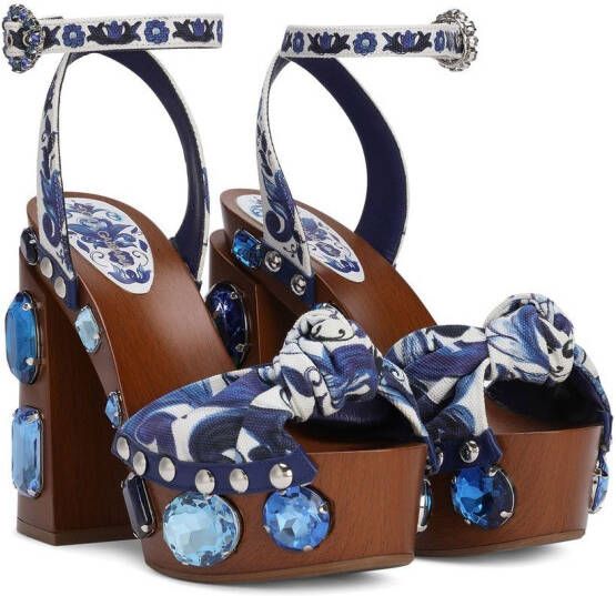 Dolce & Gabbana 90mm sandalen met sleehak en print Blauw