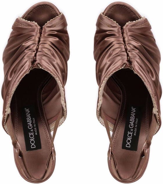 Dolce & Gabbana Slingback sandalen met ruches Bruin