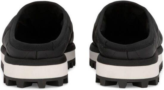Dolce & Gabbana Slippers met logopatch Zwart
