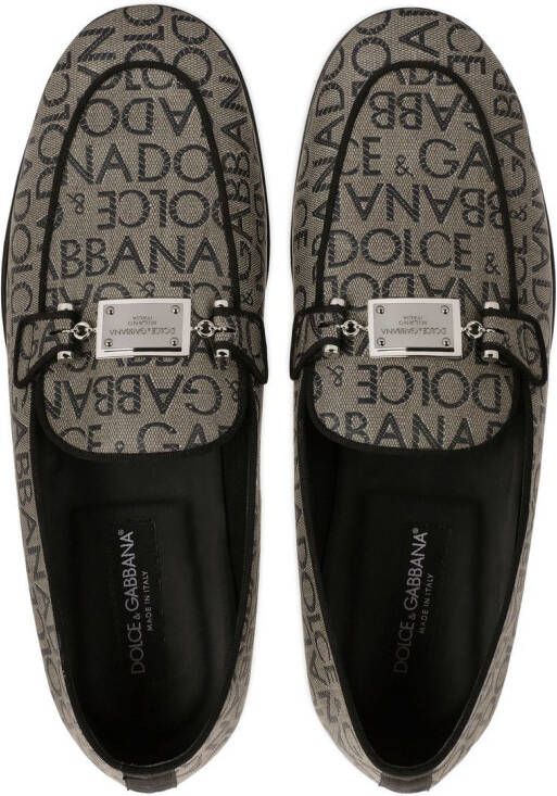 Dolce & Gabbana Loafers met jacquard en logo label Bruin