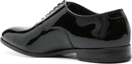 Doucal's Lakleren Oxford schoenen Zwart