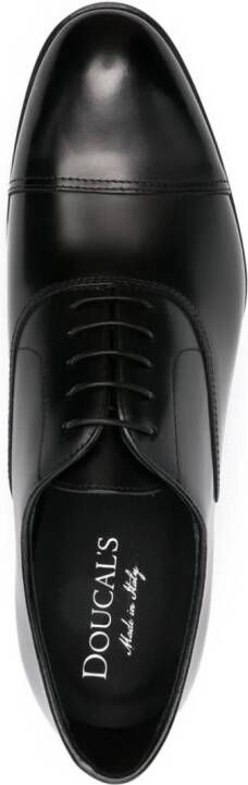 Doucal's Leren Oxford schoenen Zwart