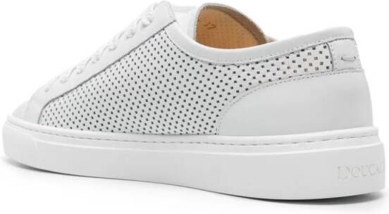 Doucal's Geperforeerde leren sneakers Wit