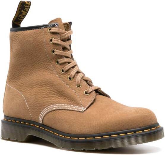 Dr. Martens 1460 nubuck laarzen Beige