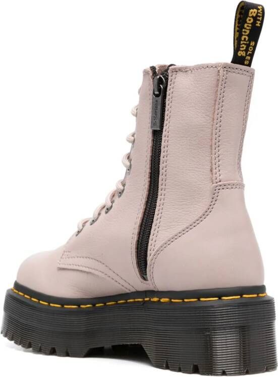 Dr. Martens Jadon III Pre-owned Pisa leren enkellaarzen Beige