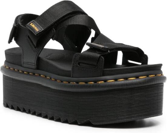 Dr. Martens Kimber sandalen met plateauzool Zwart