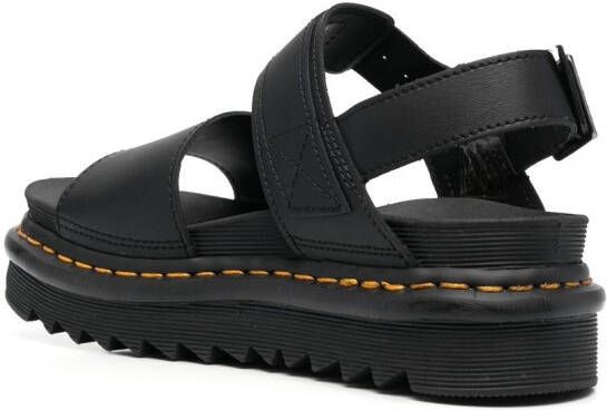 Dr. Martens Voss sandalen met plateauzool Zwart